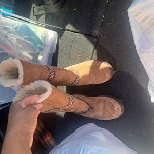 UGG Tan Boots with Soft Suede Material and Fluffy Lining